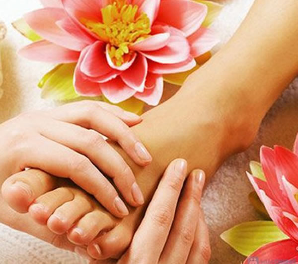 Massage chân thư giãn tại Vinh Nghệ An